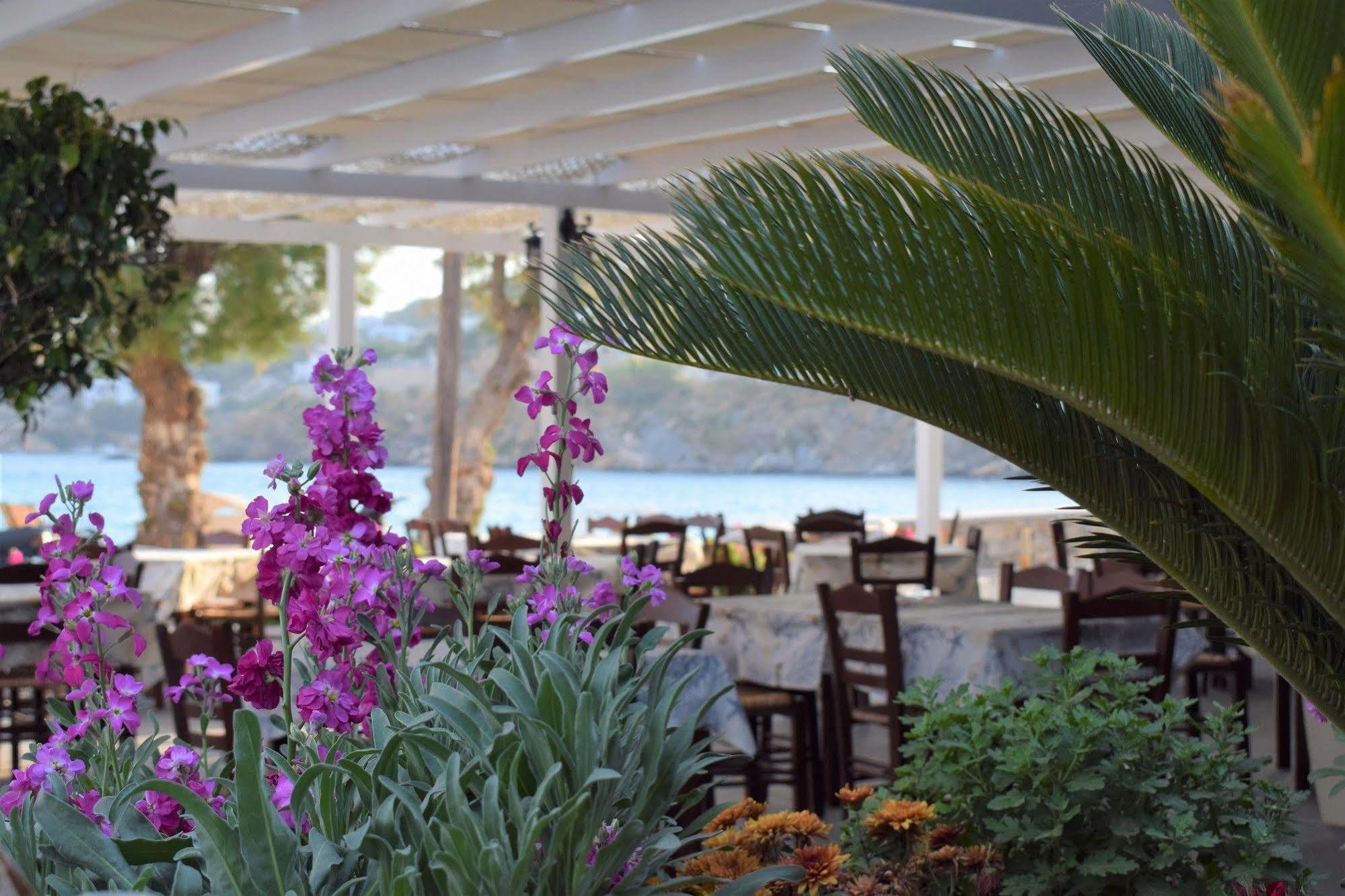 Vari Beach Hotel Exterior foto